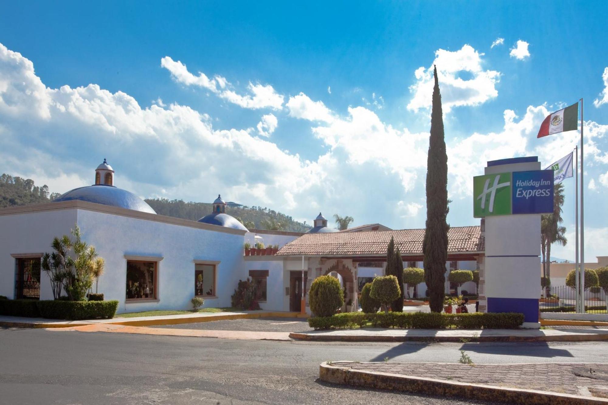 Holiday Inn Express Morelia, An Ihg Hotel Exterior foto