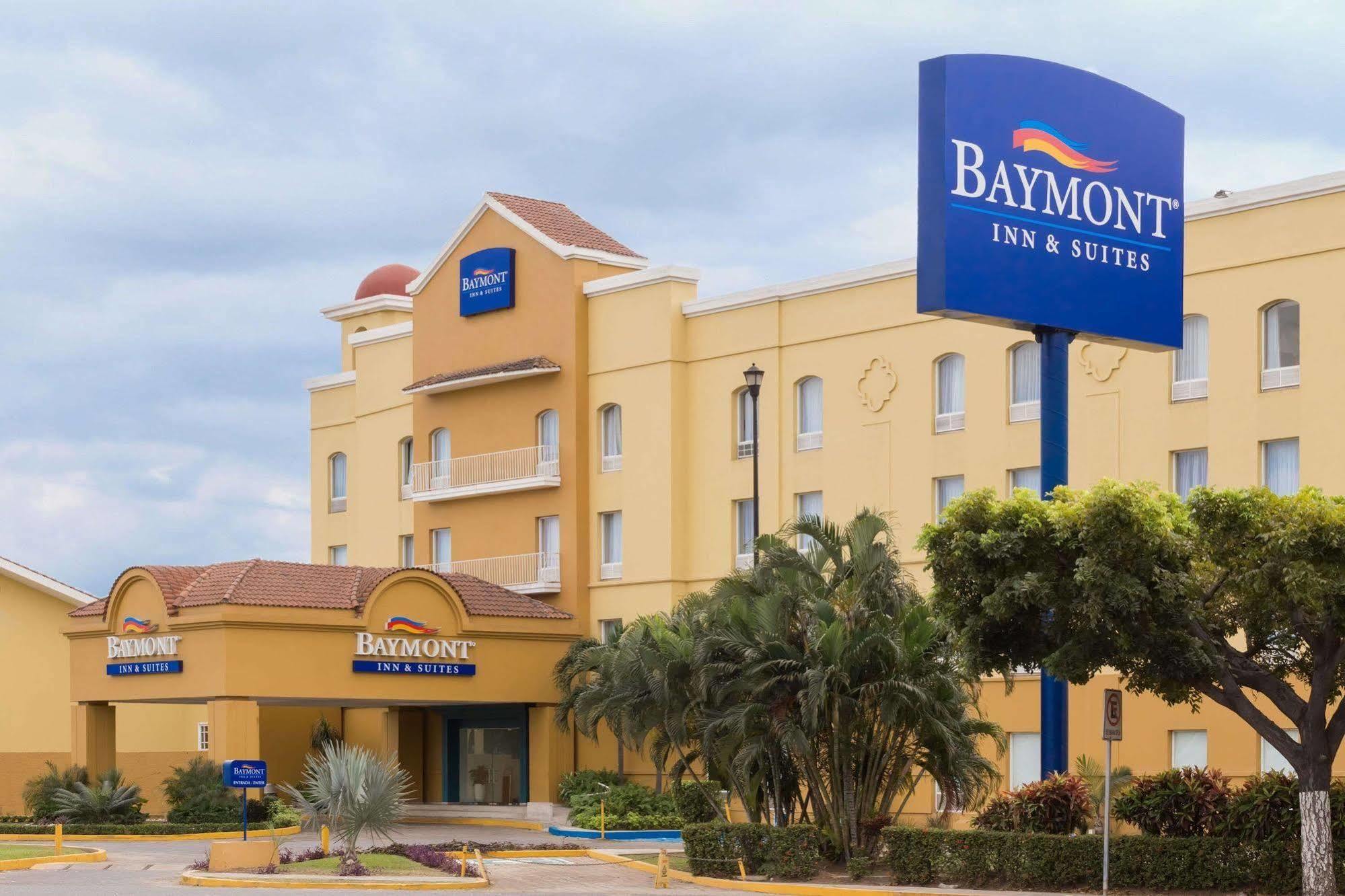 Baymont by Wyndham Lazaro Cardenas Hotel Exterior foto