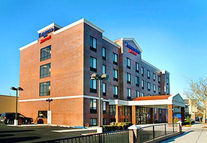Fairfield Inn By Marriott New York Laguardia Airport/Astoria Exterior foto