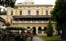 Wien Hotel Leópolis Exterior photo