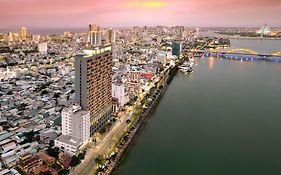 Wink Hotel Danang Riverside - 24Hrs Stay & Rooftop With Sunset View Exterior photo