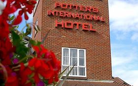 Potters International Hotel Aldershot Exterior photo