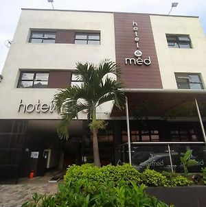 Hotel Med 70 Medellín Exterior photo