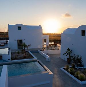 Oia Kissiri - Private Pool Villas Exterior photo