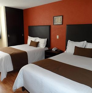 Hotel Plaza Morelos Toluca Room photo