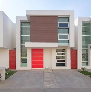 New House / Vip / 1 Block To The Beach Ensenada Exterior photo