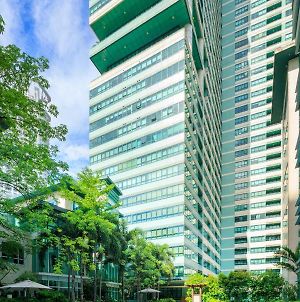 Aruga Apartments By Rockwell Makati Manila Exterior photo