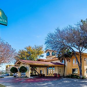 La Quinta Inn by Wyndham San Antonio Vance Jackson Exterior photo