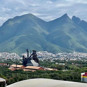 Industrial Stylish 3-Br. Apartment & City Views In Front Of Parque Fundidora & Arena Mty Monterrey Exterior photo