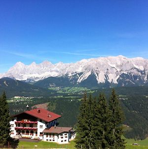 Hotel Pension Berghof Schladming Exterior photo