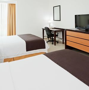 Holiday Inn Express Paraiso - Dos Bocas, An Ihg Hotel Room photo