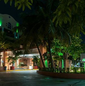 Holiday Inn Ciudad Del Carmen, an IHG Hotel Exterior photo
