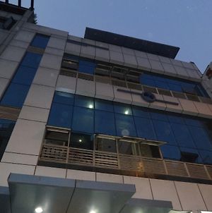 Saina International Hotel Nueva Delhi Exterior photo