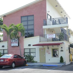 Carl'S El Padre Motel Miami Exterior photo