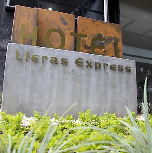 Hotel Lleras Express Medellín Exterior photo