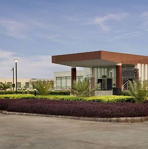 Four Points By Sheraton New Delhi, Airport Highway Exterior photo