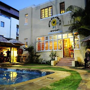 A Sunflower Stop Backpackers Ciudad del Cabo Exterior photo