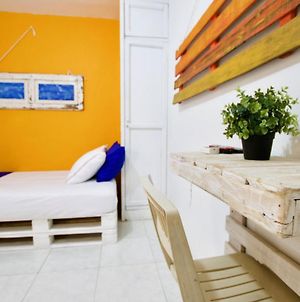 Quillahost Guesthouse Barranquilla  Exterior photo