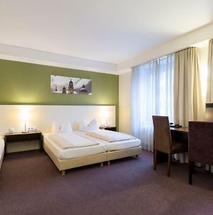 Hotel Dolomit Múnich Exterior photo